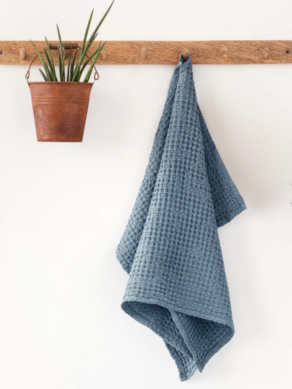 MagicLinen Waffle Weave Hand Towel & Washcloth Set - Light Gray Blue